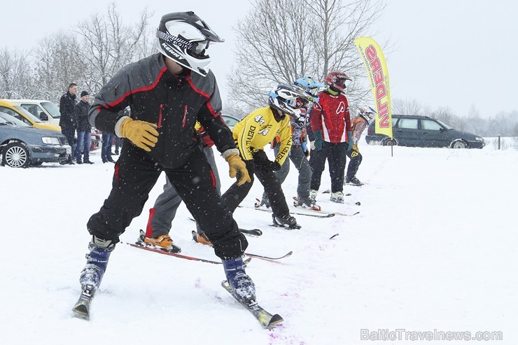 Pagājušās nedēļas nogalē Ērgļu novada Liepkalnē, pēc teju divu gadu ilga pārtraukuma, sporta draugus atkal priecēja Latvijas Kauss skijoringā Pagājušās nedēļas nogalē Ērgļu novada Liepkalnē, pēc teju divu gadu ilga pārtraukuma, sporta draugus atkal priecēja Latvijas Kauss skijoringā 141791