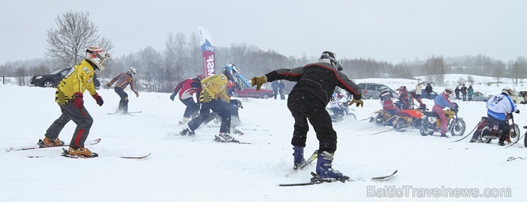 Pagājušās nedēļas nogalē Ērgļu novada Liepkalnē, pēc teju divu gadu ilga pārtraukuma, sporta draugus atkal priecēja Latvijas Kauss skijoringā Pagājušās nedēļas nogalē Ērgļu novada Liepkalnē, pēc teju divu gadu ilga pārtraukuma, sporta draugus atkal priecēja Latvijas Kauss skijoringā 141792