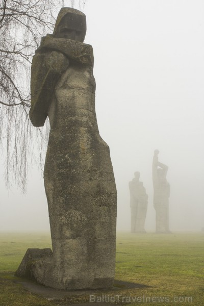 Salaspils Memoriālais ansamblis ir viens no lielākajiem pieminekļu kompleksiem fašisma upuru piemiņai Eiropā Salaspils Memoriālais ansamblis ir viens no lielākajiem pieminekļu kompleksiem fašisma upuru piemiņai Eiropā 143691