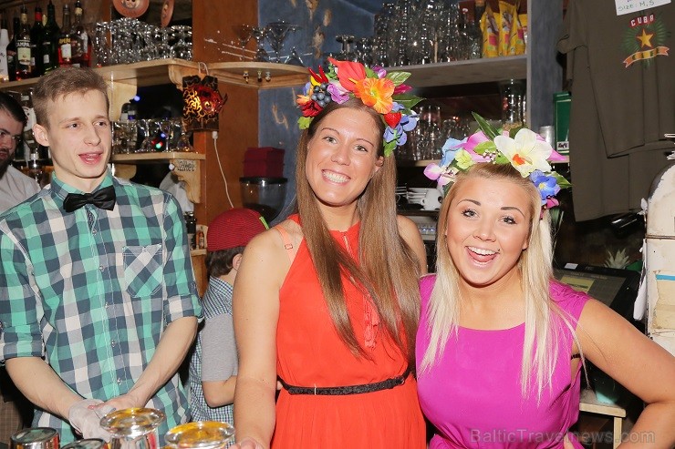 Autentisks kokteiļu bārs Vecrīgas sirdī Cuba Cafe saulainā atmosfērā un eksotiskas mūzikas pavadījumā svin 10 gadu jubileju Autentisks kokteiļu bārs Vecrīgas sirdī Cuba Cafe saulainā atmosfērā un eksotiskas mūzikas pavadījumā svin 10 gadu jubileju 143863