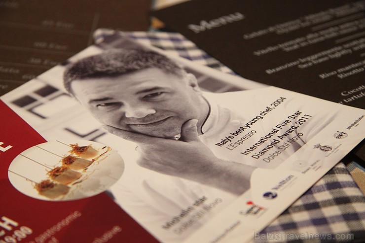 Rīgas restorāns «Melnā bite» piedāvāja 18/19.03.2015 vakariņas ar Michelin zvaigznes pavāru Alfredo Russo no Itālijas Rīgas restorāns «Melnā bite» piedāvāja 18/19.03.2015 vakariņas ar Michelin zvaigznes pavāru Alfredo Russo no Itālijas 145342