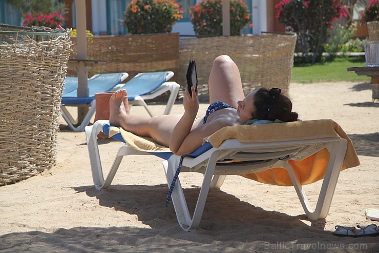 Travelnews.lv iepazīst Hurgadas viesnīcas «Sentido Mamlouk Palace» pludmali 146281