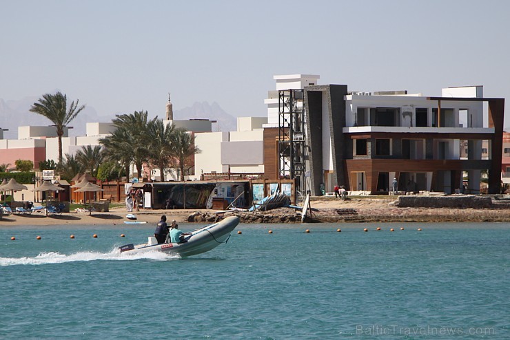 Travelnews.lv iepazīst Hurgadas viesnīcas «Sentido Mamlouk Palace» pludmali 146285