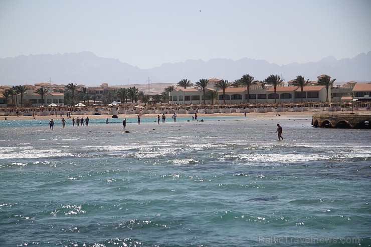 Travelnews.lv iepazīst Hurgadas viesnīcas «Sentido Mamlouk Palace» pludmali 146290