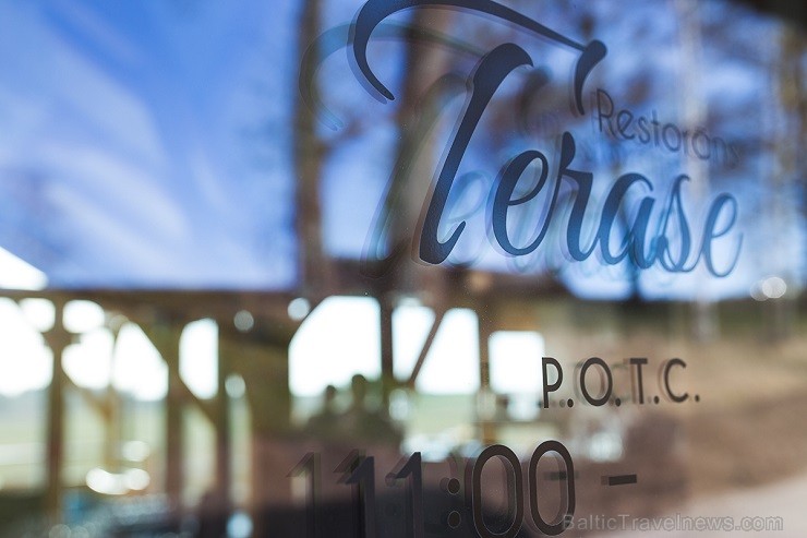 Restorāns «Terase» darbojas kopš 2013. gada rudens un atrodas blakus Pūres Šokolādes muzejam un “Pure Chocolate” ražotnei ar skatu uz Abavas upi un ie Restorāns «Terase» darbojas kopš 2013. gada rudens un atrodas blakus Pūres Šokolādes muzejam un “Pure Chocolate” ražotnei ar skatu uz Abavas upi un ie 146689