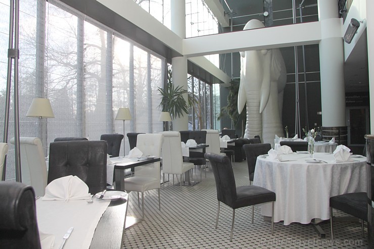 Travelnews.lv 20.04.2015 apciemo Rīgas restorānu «Elefant». Vairāk informācijas - www.wellton.com/lv/our-restaurants/restaurant-elefant Travelnews.lv 20.04.2015 apciemo Rīgas restorānu «Elefant». Vairāk informācijas - www.wellton.com/lv/our-restaurants/restaurant-elefant 147204