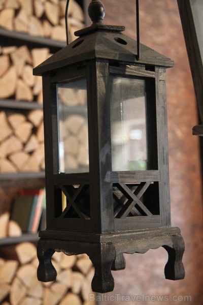 Restorāns «Lighthouse» ir viena no mājīgākajām atpūtas vietām Jūrmalā, kas piedāvā gardas maltītes uz tūristu iecienītās Jomas ielas. Informācijai: ww Restorāns «Lighthouse» ir viena no mājīgākajām atpūtas vietām Jūrmalā, kas piedāvā gardas maltītes uz tūristu iecienītās Jomas ielas. Informācijai: ww 148305
