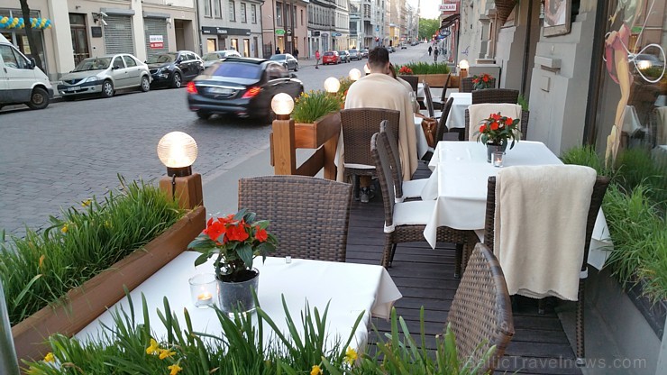 Travelnews.lv redakcija 25.05.2015 apciemo Rīgas restorānu «Steiku Haoss» Tērbatas ielā - www.SteikuHaoss.lv Travelnews.lv redakcija 25.05.2015 apciemo Rīgas restorānu «Steiku Haoss» Tērbatas ielā - www.SteikuHaoss.lv 150337