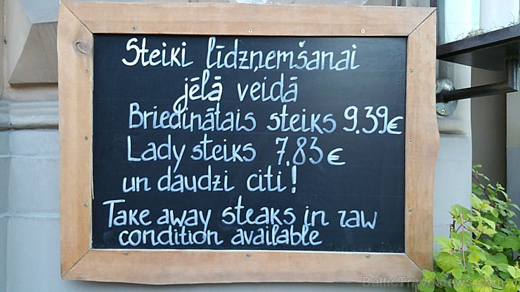 Travelnews.lv redakcija 25.05.2015 apciemo Rīgas restorānu «Steiku Haoss» Tērbatas ielā - www.SteikuHaoss.lv Travelnews.lv redakcija 25.05.2015 apciemo Rīgas restorānu «Steiku Haoss» Tērbatas ielā - www.SteikuHaoss.lv 150338