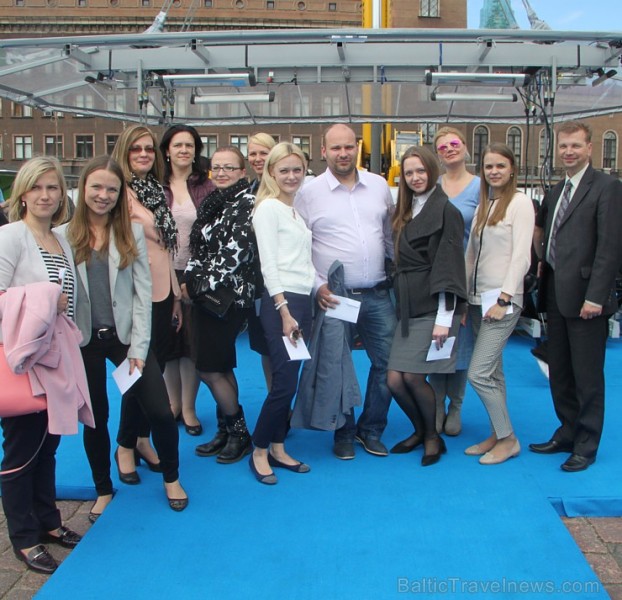 Travelnews.lv redakcija ar Rīgas viesnīcas Mercure Hotel Rīga atbalstu 2.06.2015 izbauda debesu restorānu «Dinner in the sky Riga» Travelnews.lv redakcija ar Rīgas viesnīcas Mercure Hotel Rīga atbalstu 2.06.2015 izbauda debesu restorānu «Dinner in the sky Riga» 150707