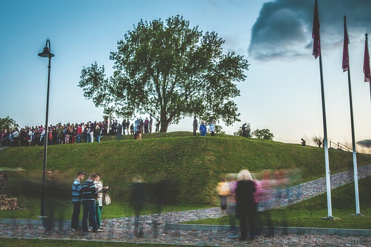 Daugavpils Mākslas nakts pulcē kuplu interesentu pulku 151822