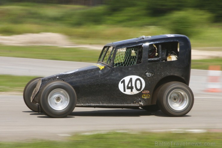 Ar spraigām cīņām sporta kompleksā 333 skatītājus priecē NEZ rallijkrosa čempionāts 155942