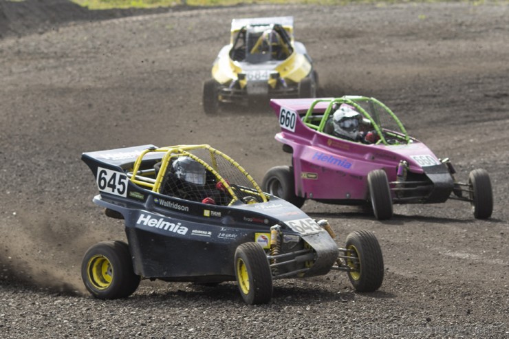 Ar spraigām cīņām sporta kompleksā 333 skatītājus priecē NEZ rallijkrosa čempionāts 155972