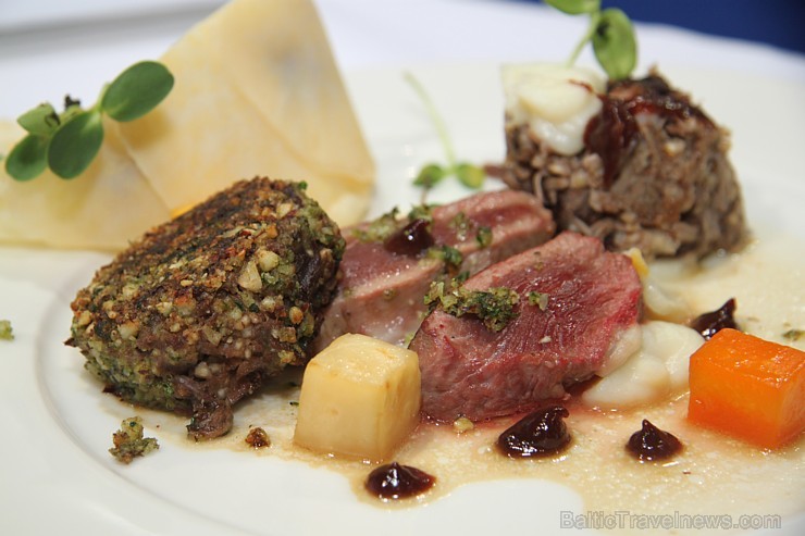 Starptautiskā šefpavāru žūrija 3.09.2015 izstādē Riga Food 2015 atzinīgi vērtē «Latvijas pavārzellis 2015» sagatavotos ēdienus Starptautiskā šefpavāru žūrija 3.09.2015 izstādē Riga Food 2015 atzinīgi vērtē «Latvijas pavārzellis 2015» sagatavotos ēdienus 159815