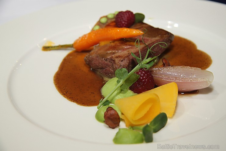 Starptautiskā šefpavāru žūrija 3.09.2015 izstādē Riga Food 2015 atzinīgi vērtē «Latvijas pavārzellis 2015» sagatavotos ēdienus Starptautiskā šefpavāru žūrija 3.09.2015 izstādē Riga Food 2015 atzinīgi vērtē «Latvijas pavārzellis 2015» sagatavotos ēdienus 159827