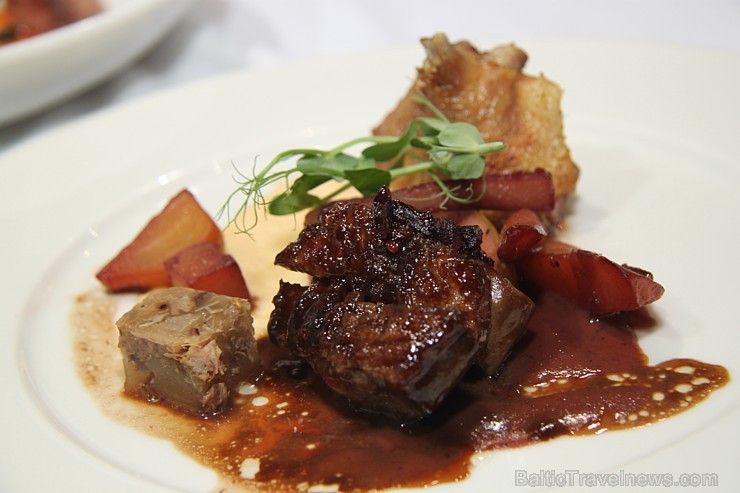 Starptautiskā šefpavāru žūrija 3.09.2015 izstādē Riga Food 2015 atzinīgi vērtē «Latvijas pavārzellis 2015» sagatavotos ēdienus Starptautiskā šefpavāru žūrija 3.09.2015 izstādē Riga Food 2015 atzinīgi vērtē «Latvijas pavārzellis 2015» sagatavotos ēdienus 159830