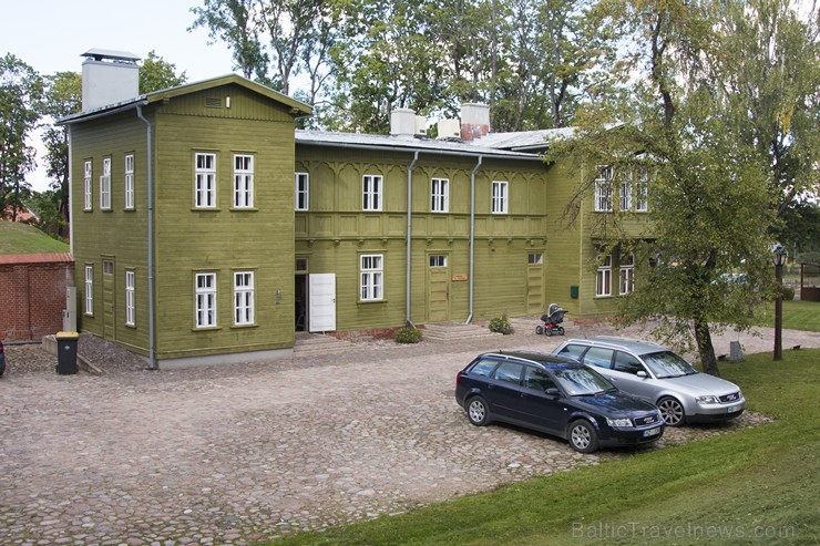 Kuldīgas pilsētas dārzs kļuvis par kuldīdznieku un pilsētas viesu iemīļotu atpūtas un pastaigu vietu Kuldīgas pilsētas dārzs kļuvis par kuldīdznieku un pilsētas viesu iemīļotu atpūtas un pastaigu vietu 161247