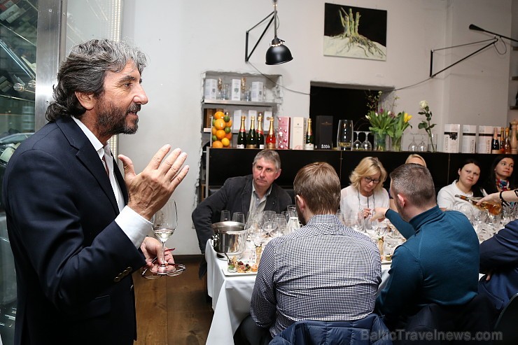 «Vīna Studijā» viesojas un meistarklasi vada «La Spinetta» vīna darītavas īpašnieks Giorgio Rivetti «Vīna Studijā» viesojas un meistarklasi vada «La Spinetta» vīna darītavas īpašnieks Giorgio Rivetti 171718