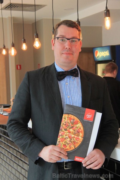 Pirmā «Pizza Hut» restorāna Latvijā atvēršana 172616