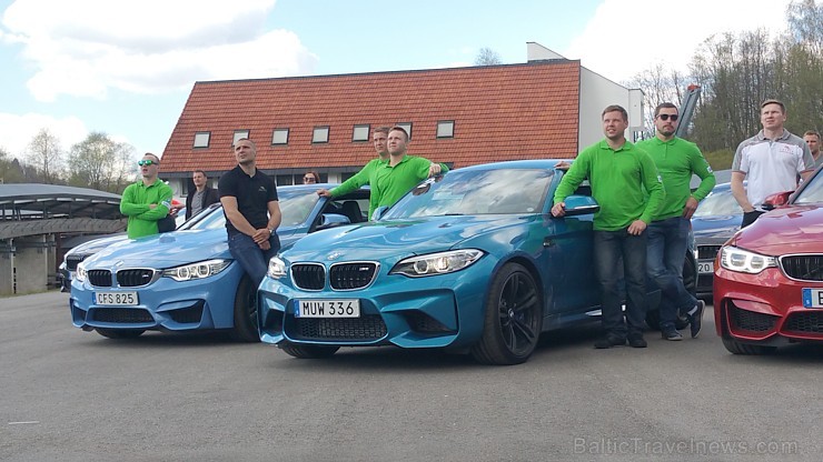 Latvijas bobslejisti, skeletonisti un kamaniņu braucēji ar Inchcape BM Auto iniciatīvu 3.05.2016 dodas Vidzemes ceļos ar jaudīgajiem BMW M modeļiem Latvijas bobslejisti, skeletonisti un kamaniņu braucēji ar Inchcape BM Auto iniciatīvu 3.05.2016 dodas Vidzemes ceļos ar jaudīgajiem BMW M modeļiem 173612