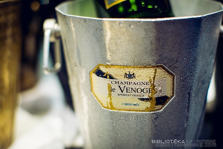 «Bibliotēka No1» Restorāns svin jauno šampanieša karti ar šefpavāra Māra Jansona «Even More Champagne» gatavotajām vakariņām «Bibliotēka No1» Restorāns svin jauno šampanieša karti ar šefpavāra Māra Jansona «Even More Champagne» gatavotajām vakariņām 176430