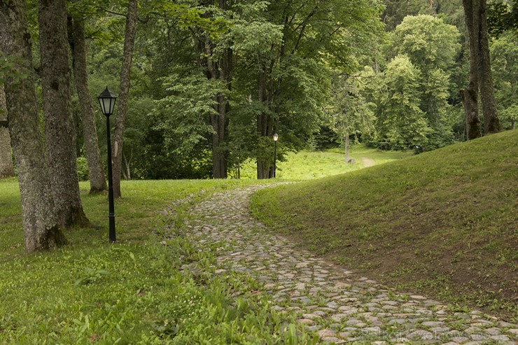 Sangastes pils ir viena no skaistākajām un savdabīgākajām pilīm Igaunijā 179743