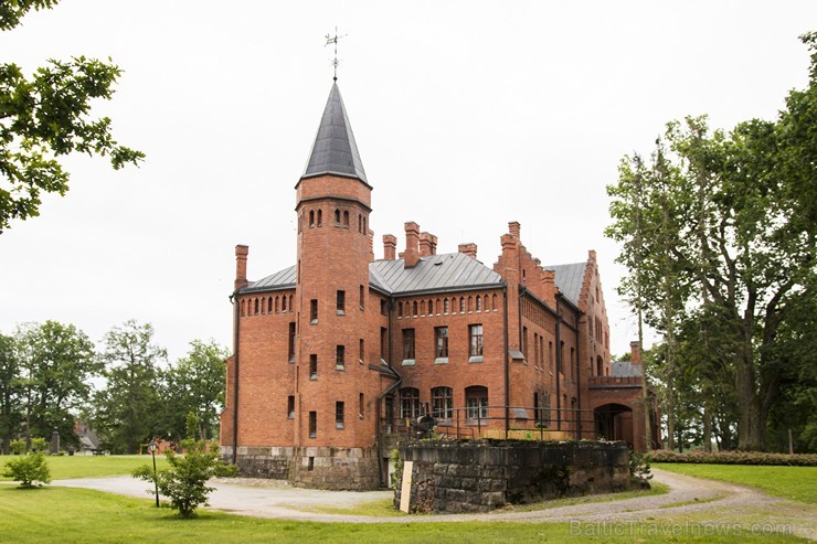 Sangastes pils ir viena no skaistākajām un savdabīgākajām pilīm Igaunijā 179747