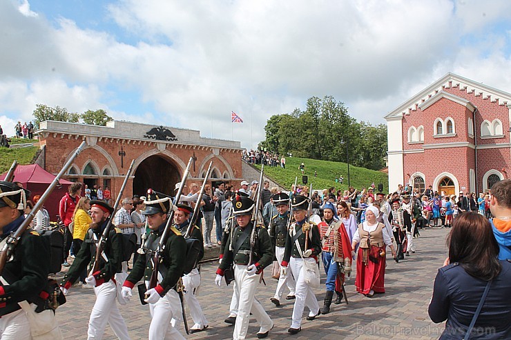 Daugavpils cietoksnī risinājās jau 2. Starptautiskais kara vēstures rekonstrukcijas klubu festivāls Daugavpils cietoksnī risinājās jau 2. Starptautiskais kara vēstures rekonstrukcijas klubu festivāls