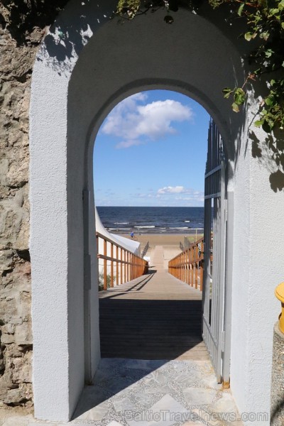 Jūrmalas piecu zvaigžņu viesnīca «Baltic Beach Hotel» aicina baudīt vasaru vairāku līmeņu terasēs 182399
