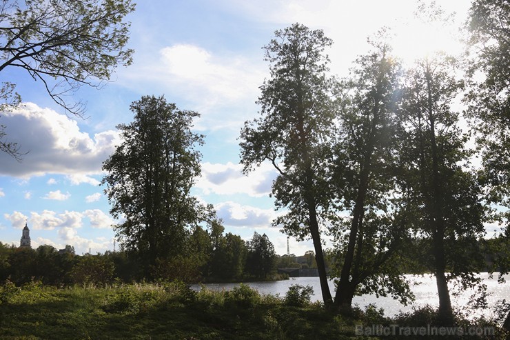 Livonijas ordeņa pilsdrupas Alūksnē ir iecienīta tūrisma un atpūtas vieta 183884