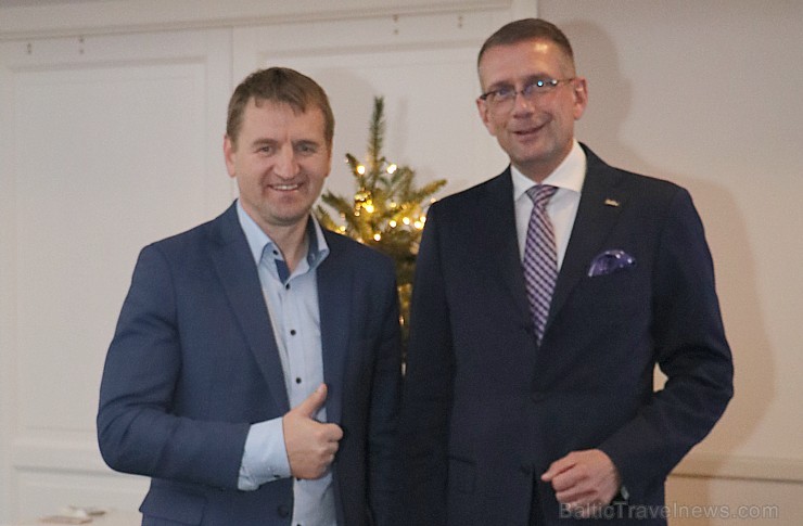 Pārdaugavas viesnīca «Radisson Blu Hotel Daugava» prezentē Ziemassvētkus un iepazīstina ar jauno direktoru Pārdaugavas viesnīca «Radisson Blu Hotel Daugava» prezentē Ziemassvētkus un iepazīstina ar jauno direktoru 186324