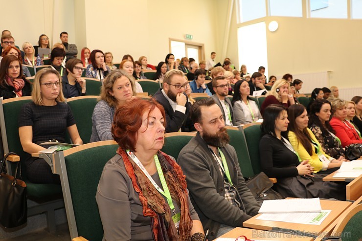Vidzemes Augstskola: «Pieredze, inovācijas un izaicinājumi tūrismā: globālo tendenču vietējie risinājumi» Vidzemes Augstskola: «Pieredze, inovācijas un izaicinājumi tūrismā: globālo tendenču vietējie risinājumi» 186564