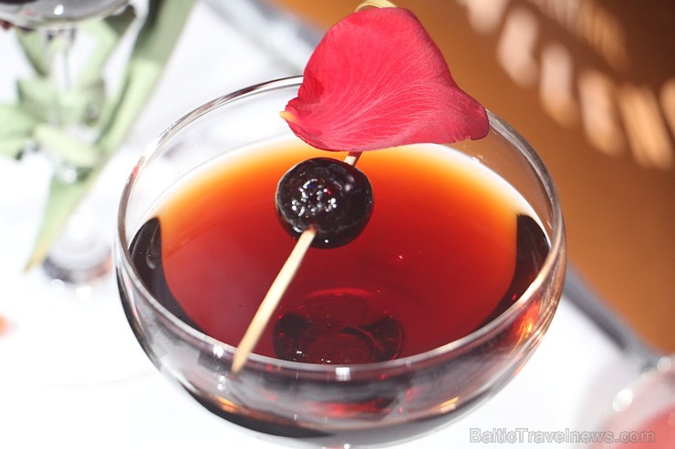 Starptautiskais bārmeņu konkurss «Riga Black Balsam Global Cocktail Challenge 2016» 24.11.2016 pulcē gandrīz 50 dalībniekus no 19 valstīm Starptautiskais bārmeņu konkurss «Riga Black Balsam Global Cocktail Challenge 2016» 24.11.2016 pulcē gandrīz 50 dalībniekus no 19 valstīm 188560