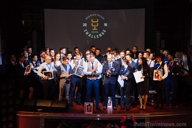 Starptautiskais bārmeņu konkurss «Riga Black Balsam Global Cocktail Challenge 2016» pulcē 19 valstis (Papildināts) Starptautiskais bārmeņu konkurss «Riga Black Balsam Global Cocktail Challenge 2016» pulcē 19 valstis (Papildināts) 188696