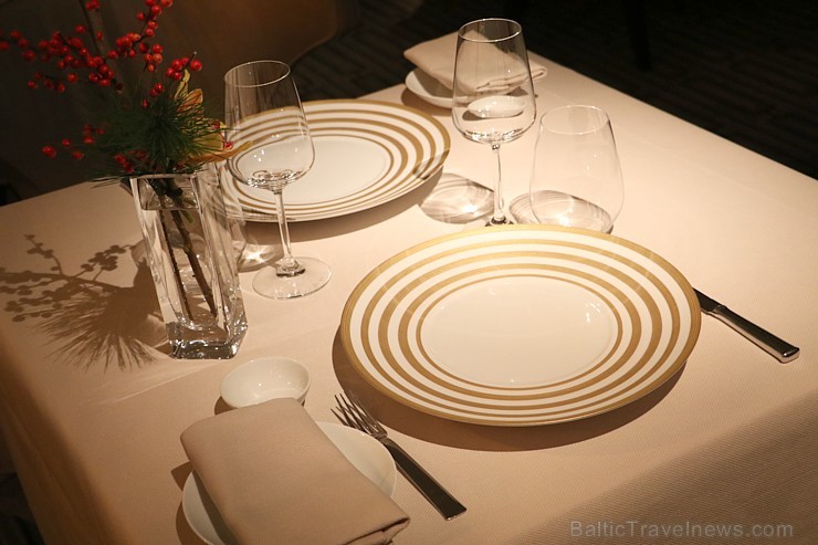 Tūrisma firmas «Baltic Travel Group» vadītājs izbauda «Four Seasons Hotel Moscow» lrestorāna un bāra piedāvājumu Tūrisma firmas «Baltic Travel Group» vadītājs izbauda «Four Seasons Hotel Moscow» lrestorāna un bāra piedāvājumu 190119
