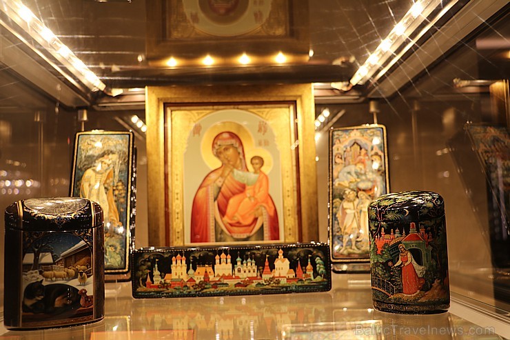 Tūrisma firmas «Baltic Travel Group» vadītājs izbauda «Four Seasons Hotel Moscow» lrestorāna un bāra piedāvājumu 190134