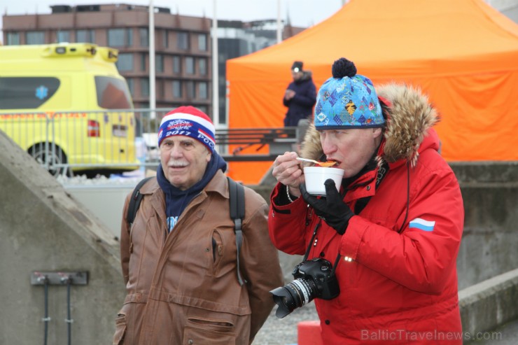 Travelnews.lv redakcija apmeklē Pirita Open Winter Swimming Festival 2017 Igaunijā 193808
