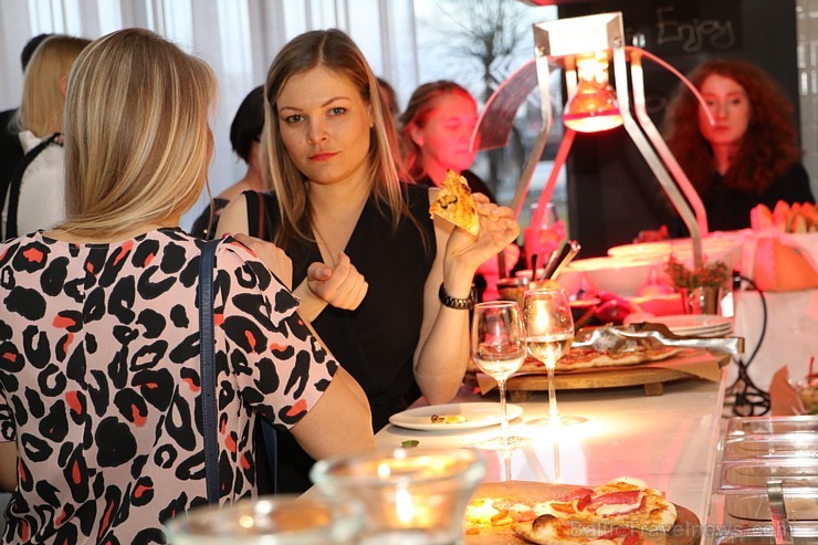 Rīgā 23.03.2017 ar lielisku atklāšanas ballīti piesaka jaunu viesnīcu «Park Inn by Radisson Riga Valdemara» Rīgā 23.03.2017 ar lielisku atklāšanas ballīti piesaka jaunu viesnīcu «Park Inn by Radisson Riga Valdemara» 194233