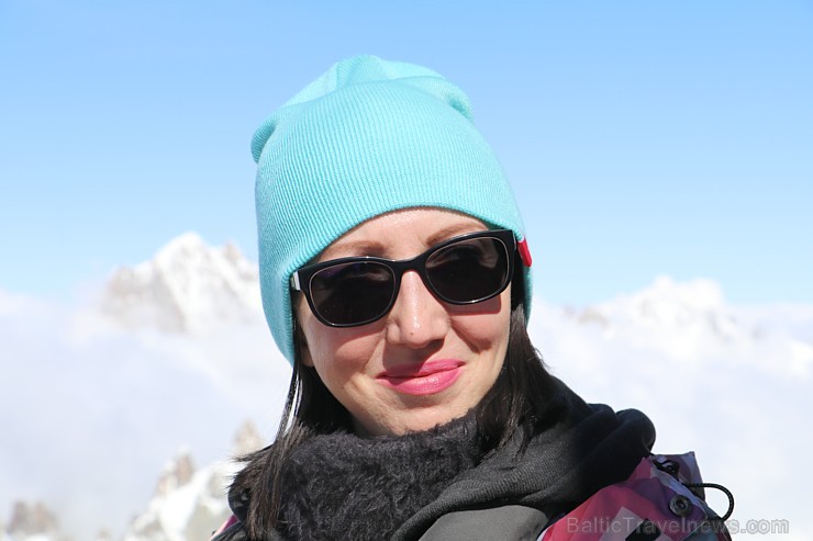 Travelnews.lv redakcija apmeklē 3 842 metru augsto Alpu virsotni «Aiguille du Midi». Atbalsta: Club Med 194582