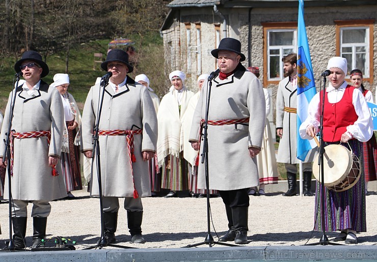 Rēzeknē 5.05.2017 atklāj Latgales kongresa simtgadei veltītu pieminekli 196416