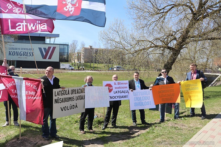 Rēzeknē notika pikets par latgaliešu valodu Latgales simtgades kongresa laikā 196472
