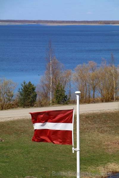 Viena no skaistākajām naktsmītnēm Latgalē ir ūdens tūrisma attīstības centrs «Bāka», kas atrodas pie Lubānas ezera Viena no skaistākajām naktsmītnēm Latgalē ir ūdens tūrisma attīstības centrs «Bāka», kas atrodas pie Lubānas ezera 197108