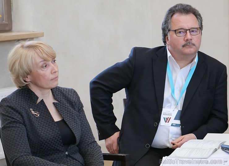 Latgalieši Latgolys symtgadis kongresā spriež par sava novada nākotni, kas notika 5.un 6.maijā Rēzeknē Latgalieši Latgolys symtgadis kongresā spriež par sava novada nākotni, kas notika 5.un 6.maijā Rēzeknē 197317