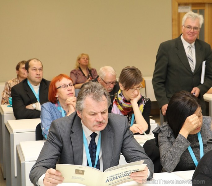 Latgalieši Latgolys symtgadis kongresā spriež par sava novada nākotni, kas notika 5.un 6.maijā Rēzeknē Latgalieši Latgolys symtgadis kongresā spriež par sava novada nākotni, kas notika 5.un 6.maijā Rēzeknē 197370
