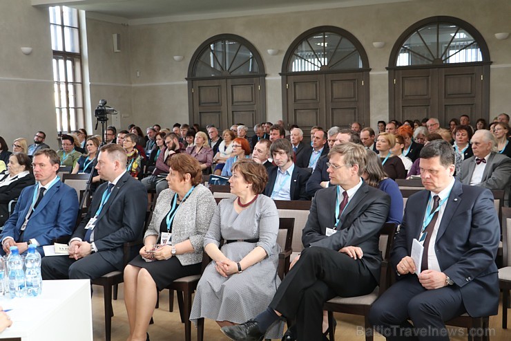 Latgolys symtgadis kongresa rezolūcija, kas tika pieņemta 6.05.2017 Rēzeknē, aicina stiprināt un attīstīt latgalisko kultūrvidi Latgalē Latgolys symtgadis kongresa rezolūcija, kas tika pieņemta 6.05.2017 Rēzeknē, aicina stiprināt un attīstīt latgalisko kultūrvidi Latgalē 197386