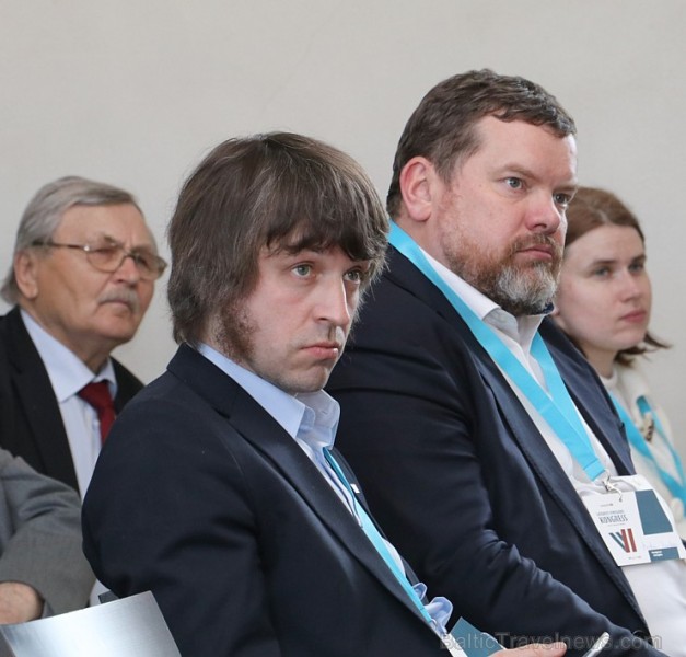 Latgolys symtgadis kongresa rezolūcija, kas tika pieņemta 6.05.2017 Rēzeknē, aicina stiprināt un attīstīt latgalisko kultūrvidi Latgalē Latgolys symtgadis kongresa rezolūcija, kas tika pieņemta 6.05.2017 Rēzeknē, aicina stiprināt un attīstīt latgalisko kultūrvidi Latgalē 197395