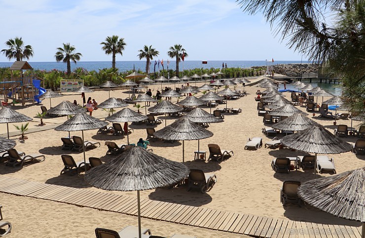 «Novatours Summer Breeze» dalībnieki izbauda «Rubi Platinum Spa Resort & Suites» pludmali Turcijā 198014