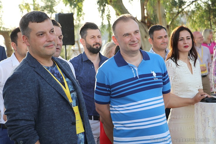 «Novatours Summer Breeze» dalībnieki ballējas Turcijas viesnīcā «Rubi Platinum Spa Resort & Suites» «Novatours Summer Breeze» dalībnieki ballējas Turcijas viesnīcā «Rubi Platinum Spa Resort & Suites» 198853