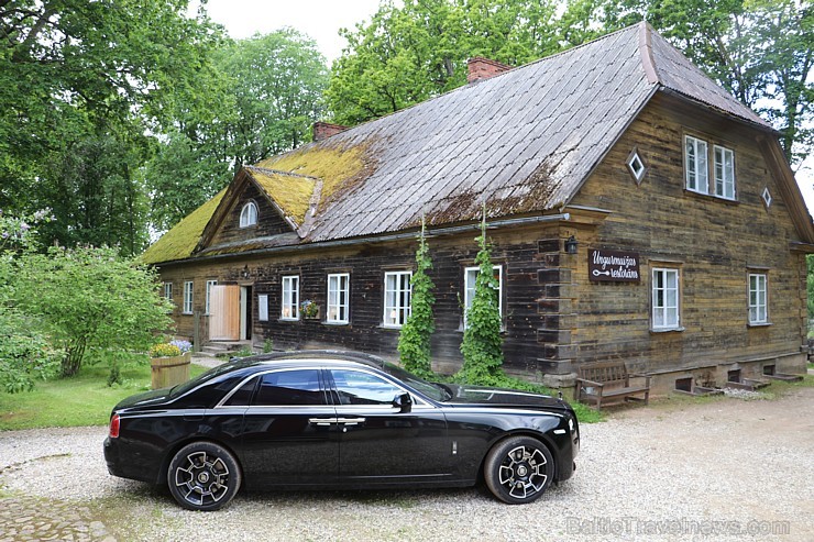Travelnews.lv redakcija apceļo Vidzemi ar jauno «Rolls-Royce Ghost Black Badge» 200022