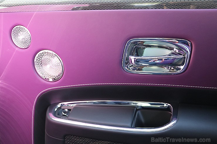 Travelnews.lv redakcija apceļo Vidzemi ar jauno «Rolls-Royce Ghost Black Badge» 200029